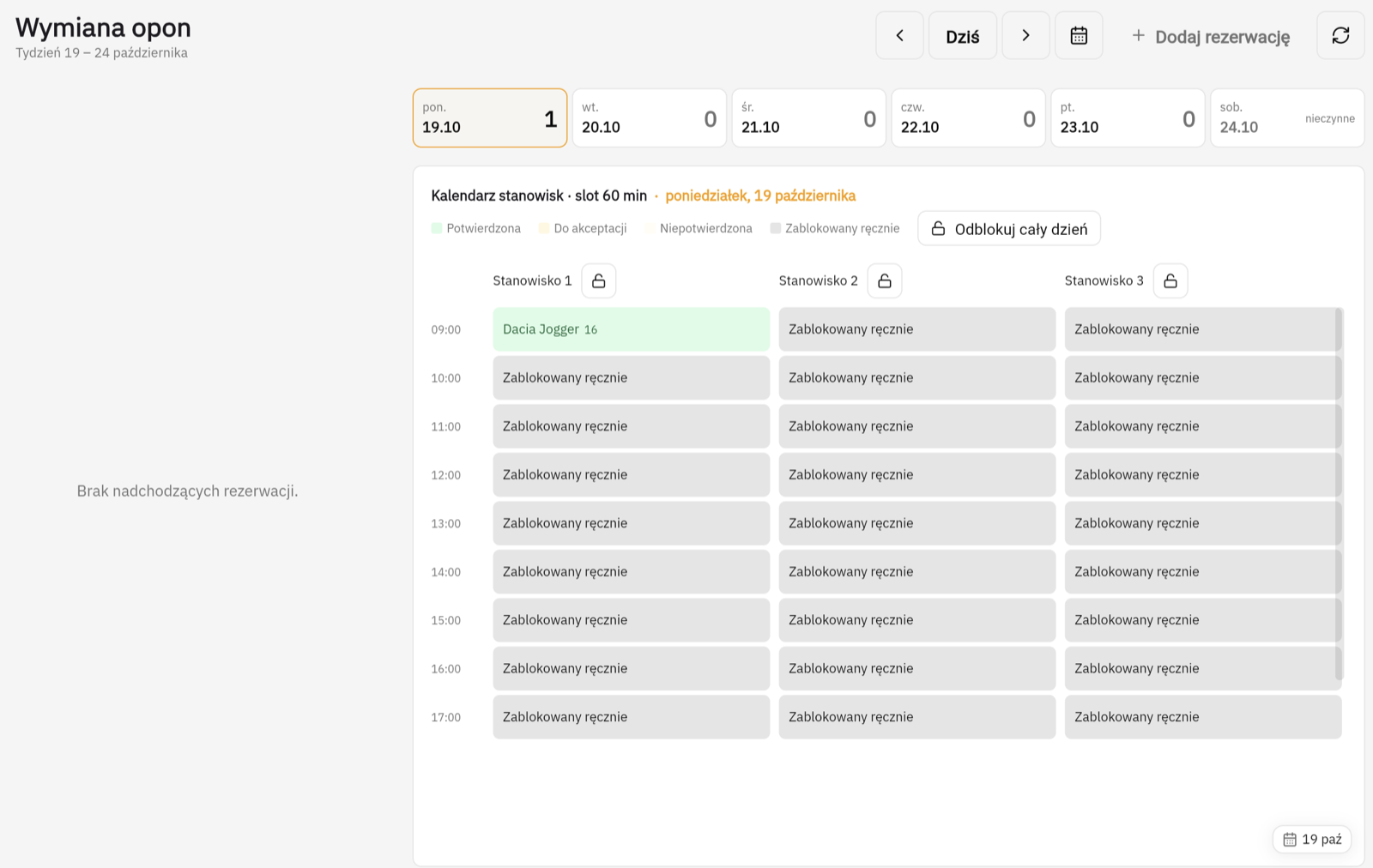Tyre-change bay calendar with bookings and blocked hours